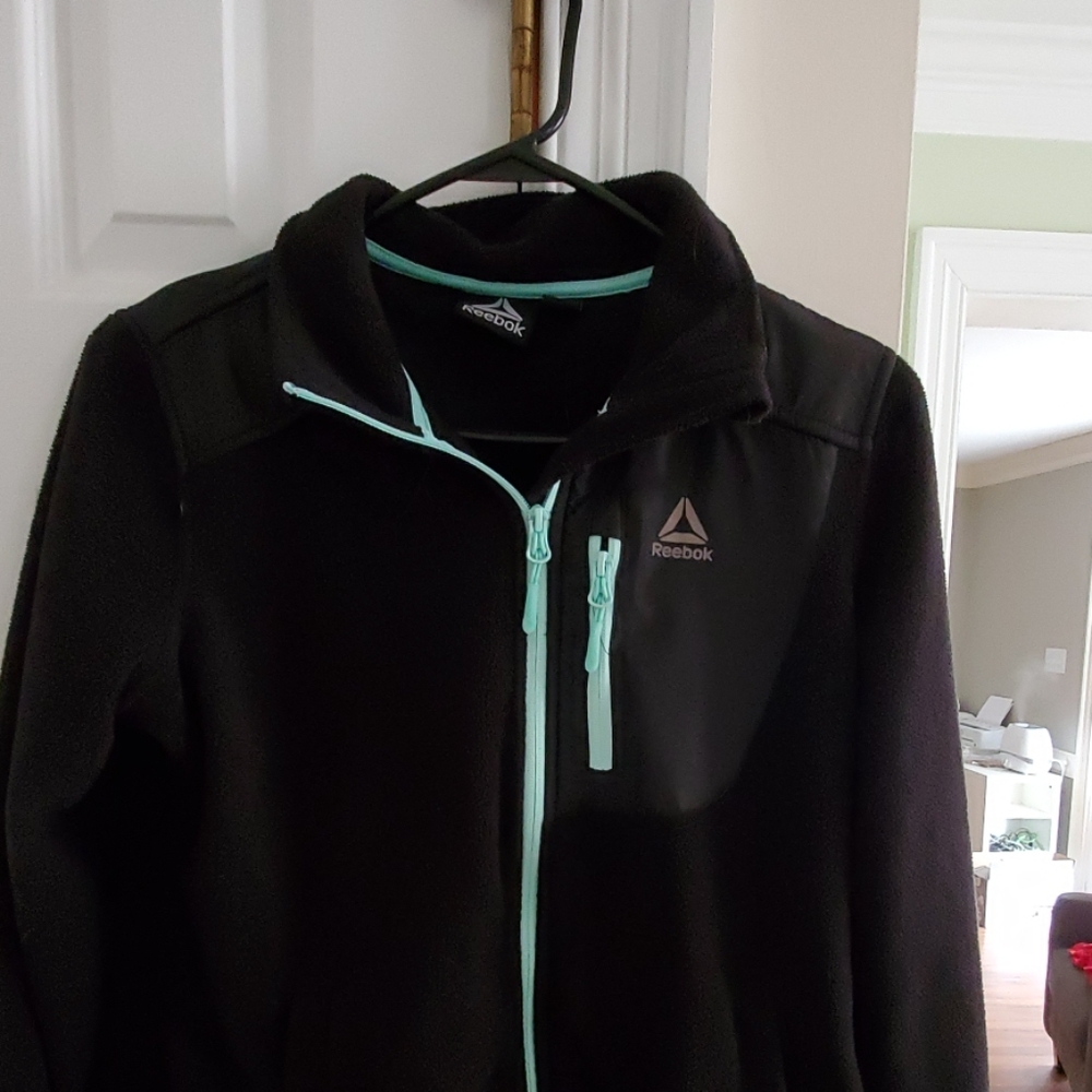 Reebok jacket juniors size large - Picture 2 of 3